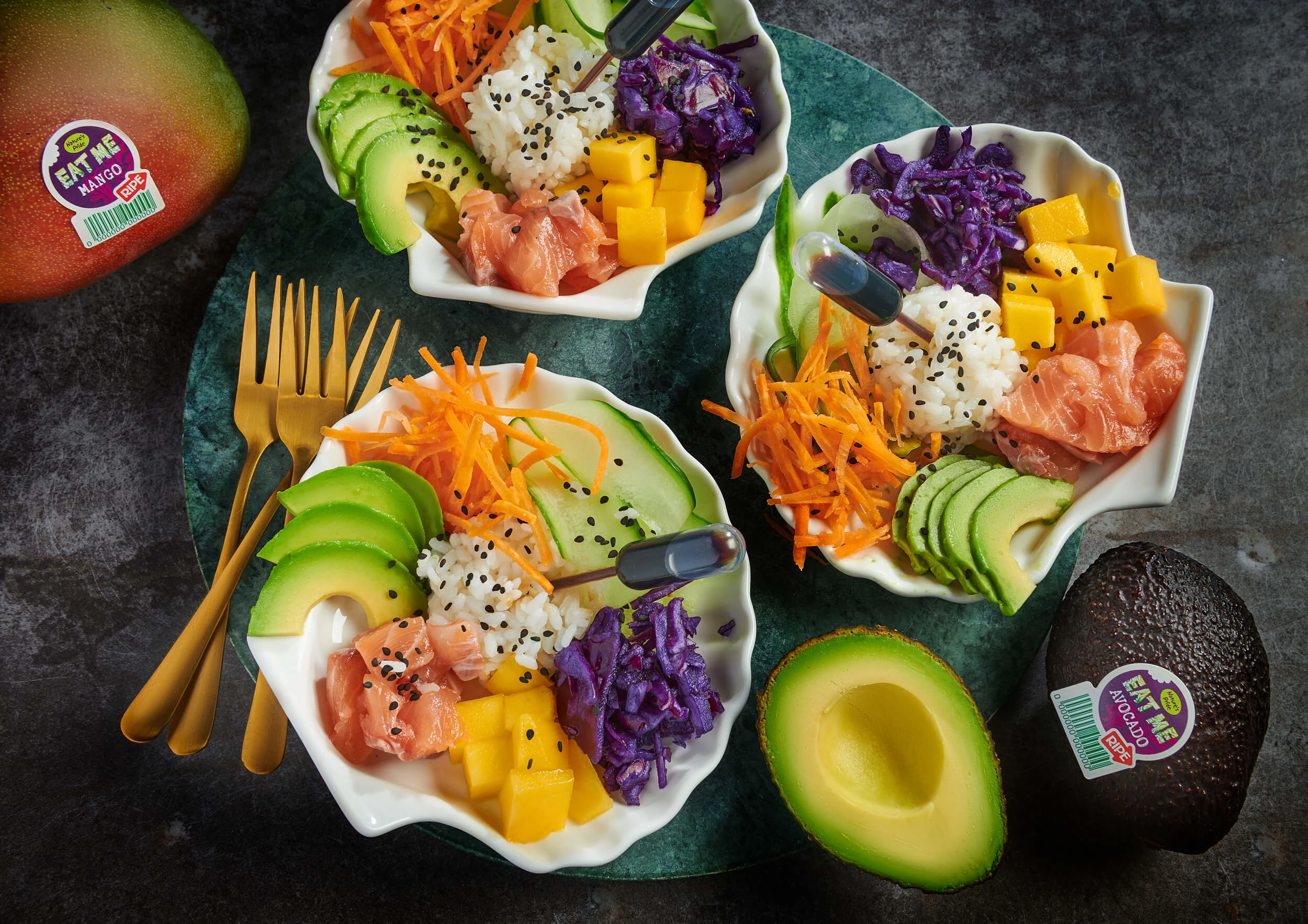 EAT ME mini poke bowl with avocado and mango