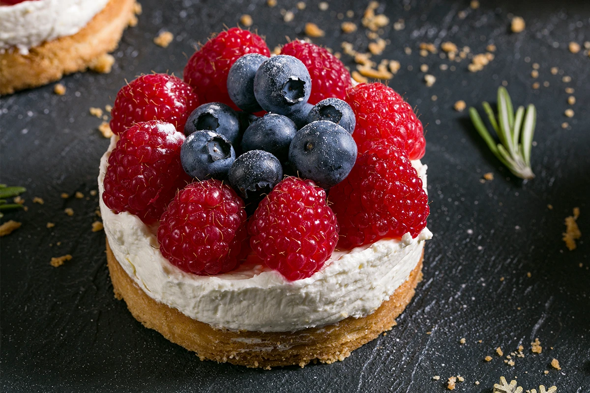 Cheesecake Met Frambozen En Blauwe Bessen